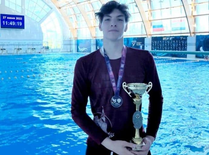 Юный пловец из Зеленоградска взял серебро на спартакиаде учащихся России